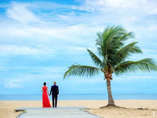 大理旅行社打破传统个人婚礼旅游策划