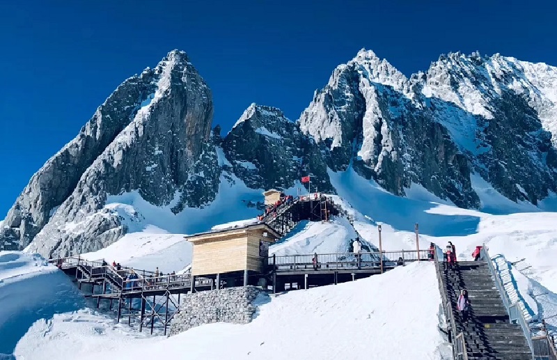 玉龙雪山