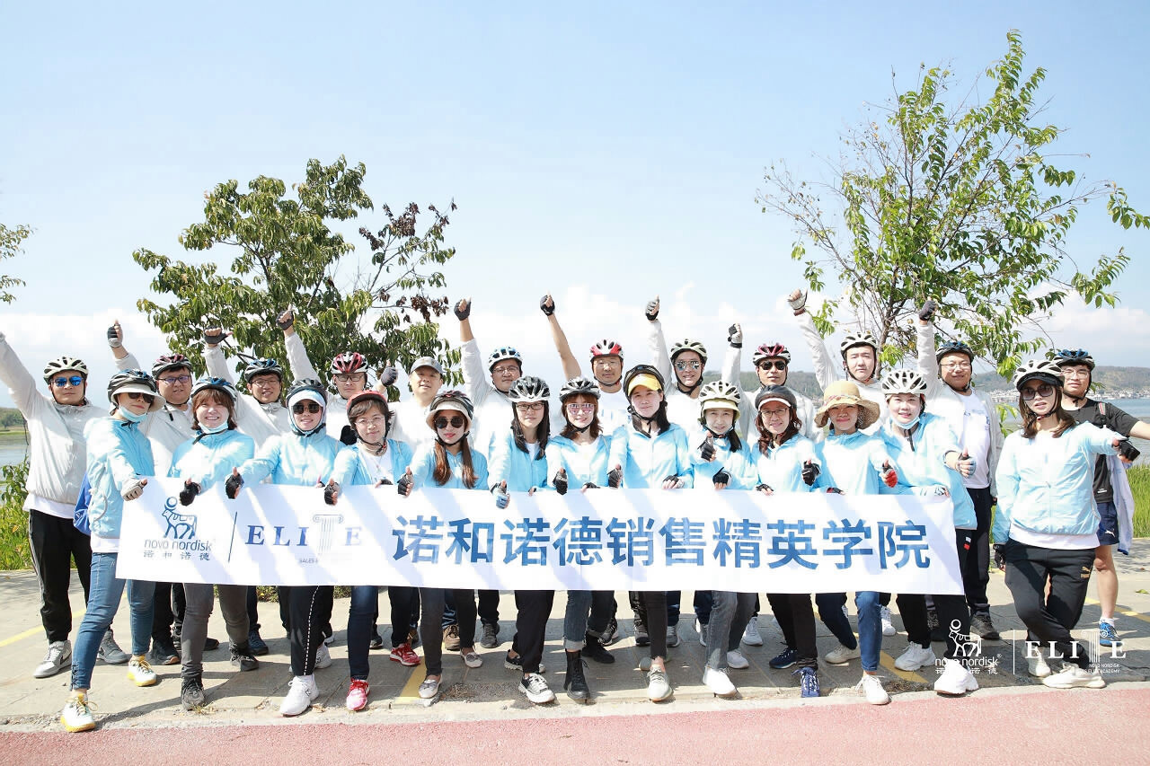 大理皮划艇团建