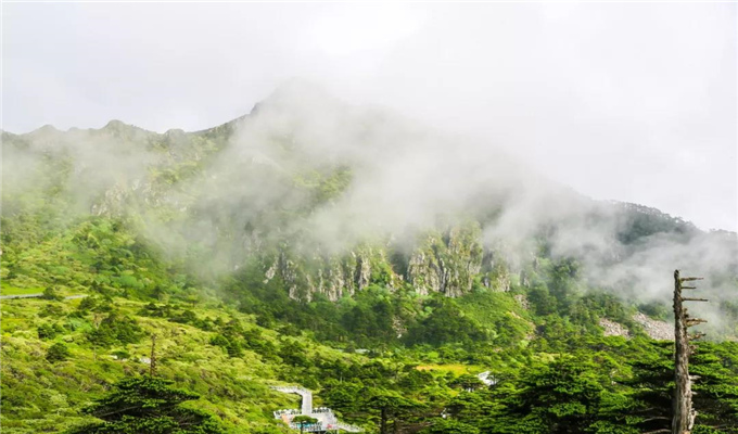 大理定制游 大理苍山上的“山巅之湖”，藏着最美四景