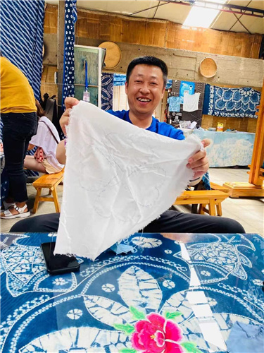 大理非遗扎染鲜花饼花漾时光体验团建之旅