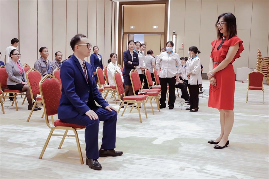 大理服务礼仪培训