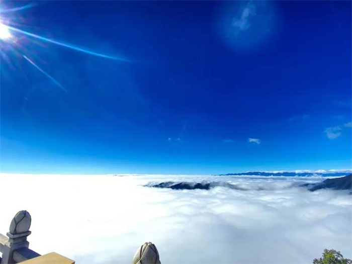 奔赴鸡足山，看最美天际线，打卡大理小众旅游地