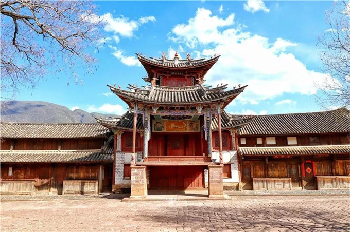 大理旅游攻略｜沙溪古道上的容颜如花开花落，来沙溪体验徒步吧