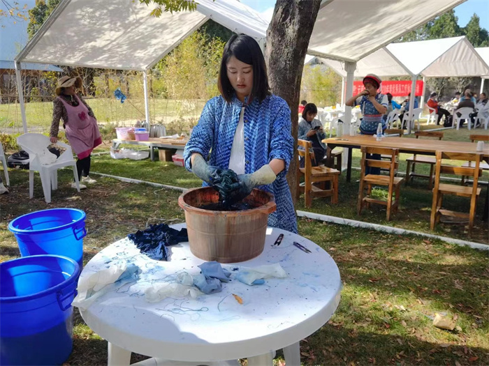 大理苍山故事 扎染活动